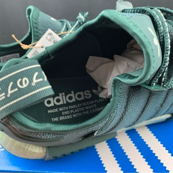 Adidas NMD R1 Leafy Green Women's Various Sizes - Picture 3 of 12